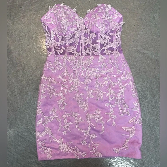 open lace back dress Mindy Kaling's Purple Mini Dress On Amazon: Shop – Hollywood Life main image 0